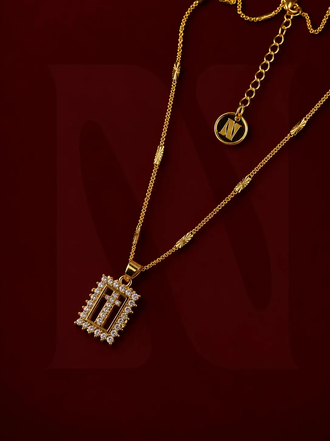 Cadena Cruz con zircon